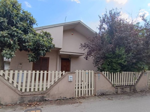 casa indipendente in affitto a Frosinone