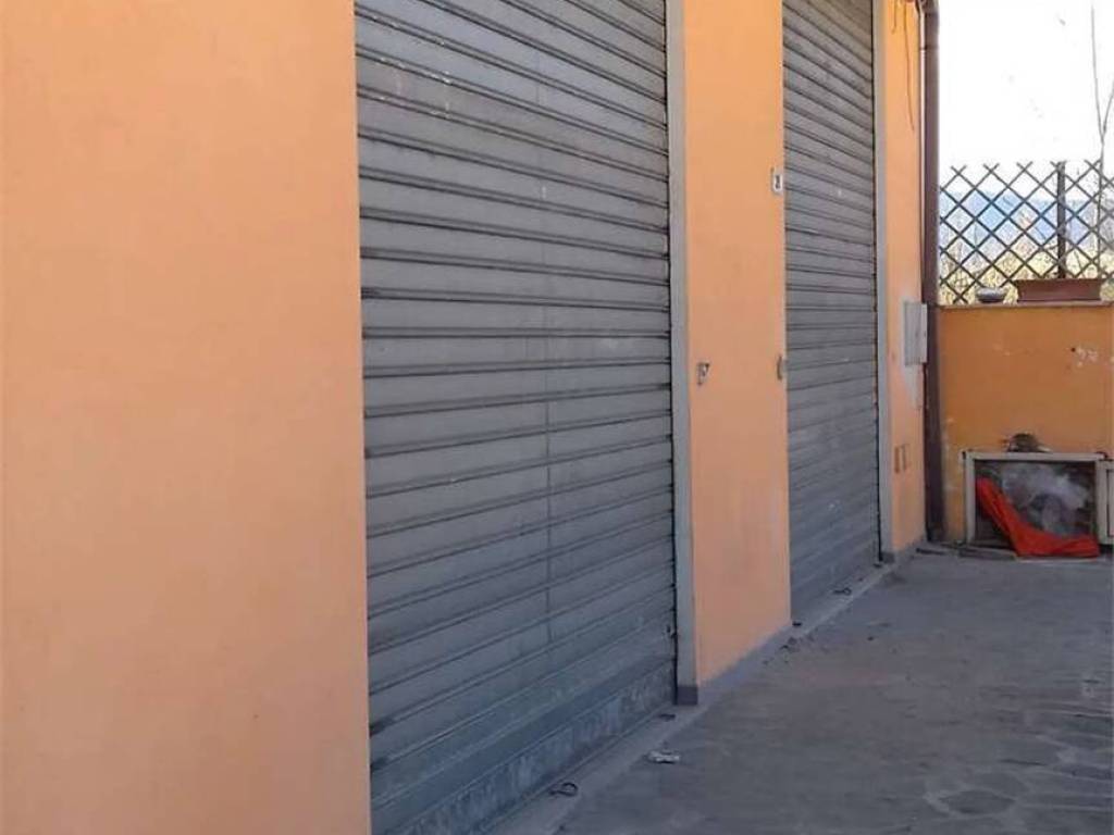 negozio in affitto a Frosinone