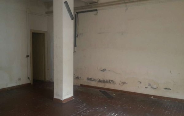 locale commerciale in affitto a Frosinone