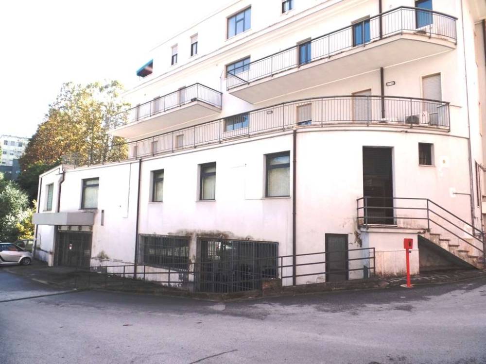 locale di sgombero in affitto a Frosinone