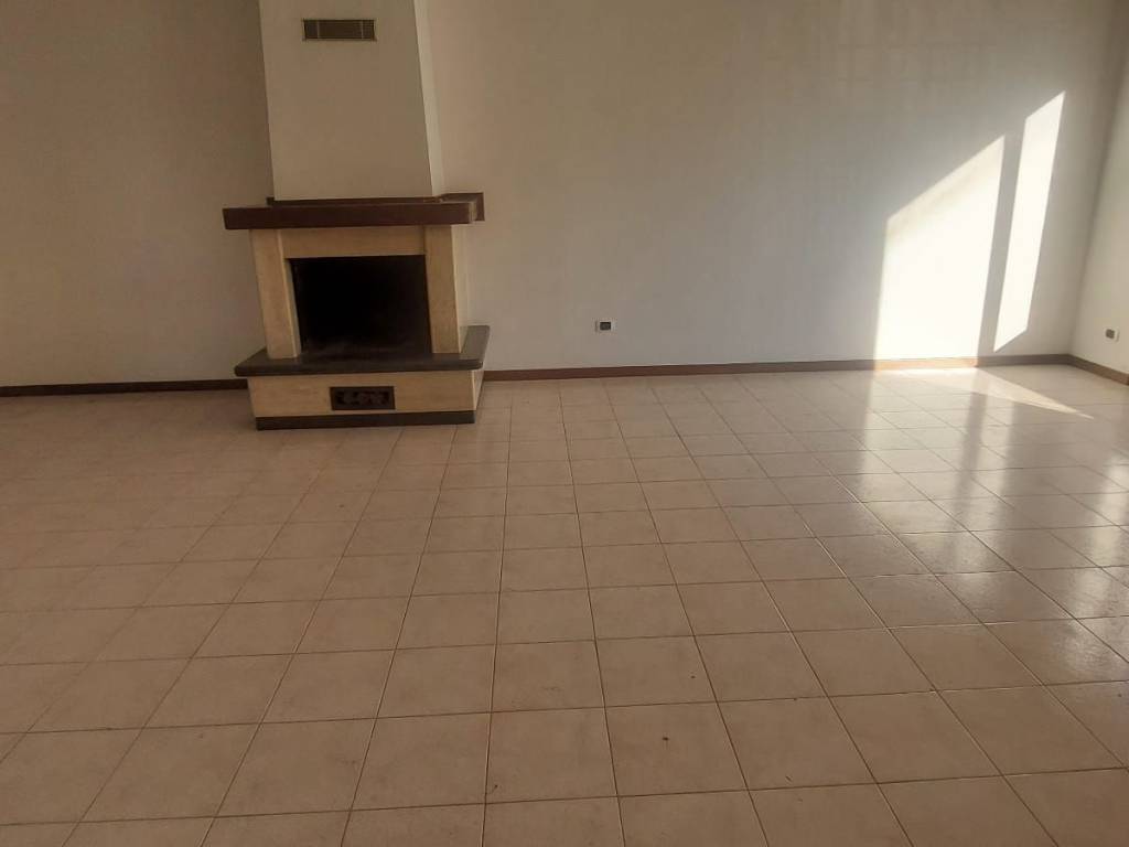 casa indipendente in affitto a Frosinone