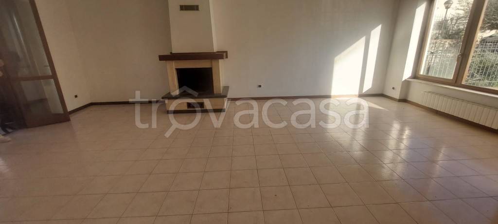 casa indipendente in affitto a Frosinone