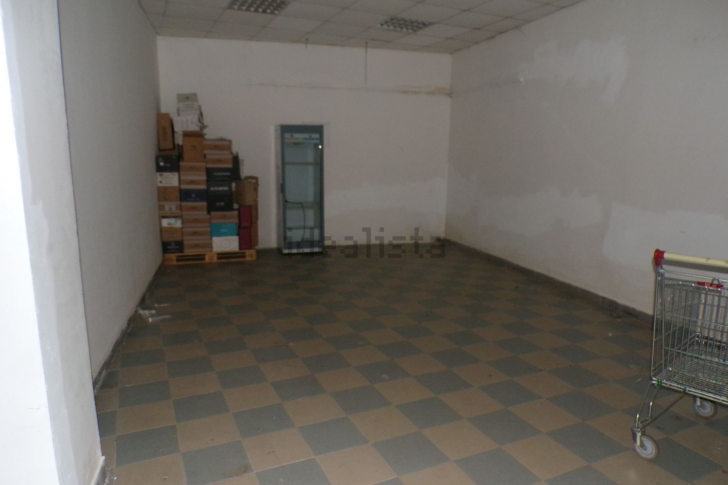 locale commerciale in affitto a Frosinone