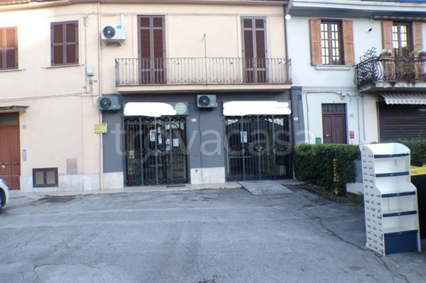 negozio in affitto a Frosinone