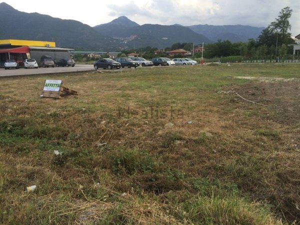 terreno in affitto a Frosinone in zona Le Rase