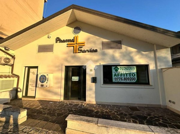 negozio in affitto ad Isola del Liri