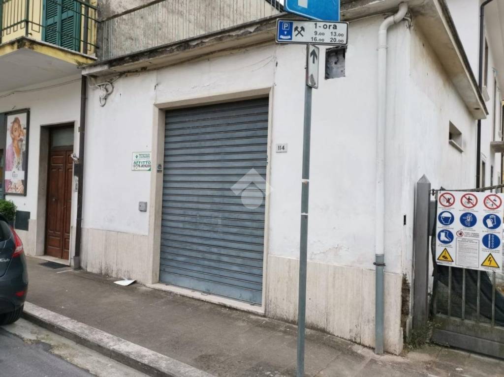 negozio in affitto ad Isola del Liri