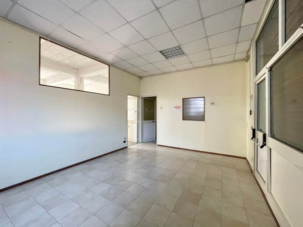 locale commerciale in affitto ad Isola del Liri