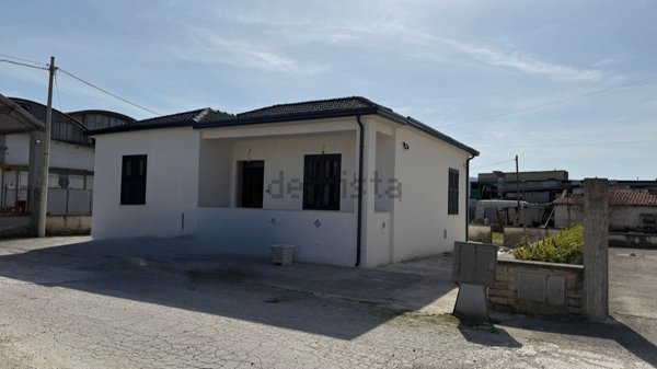 casa indipendente in affitto ad Isola del Liri