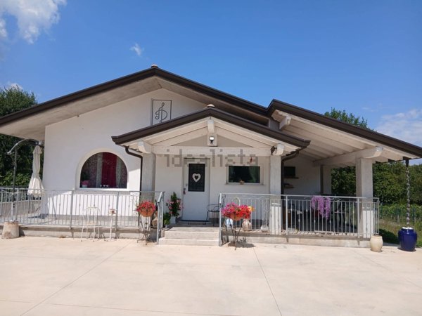 casa indipendente in affitto a Patrica
