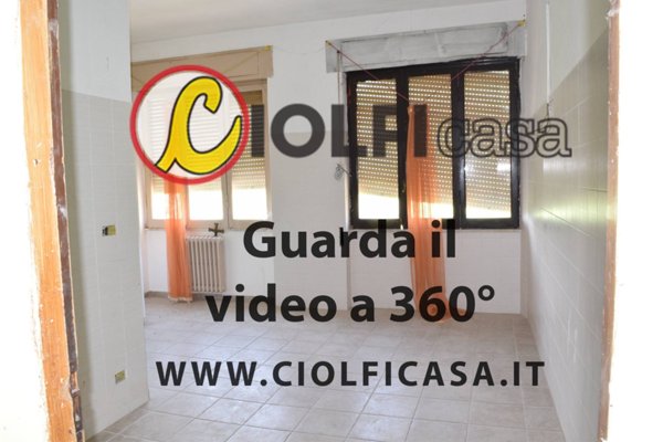locale commerciale in affitto a Piedimonte San Germano