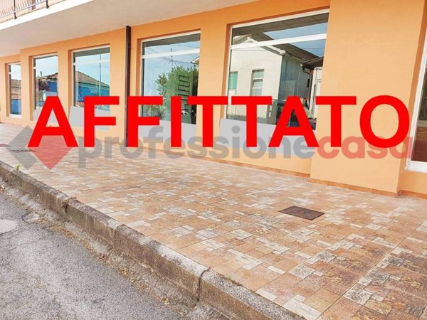 negozio in affitto a Piedimonte San Germano