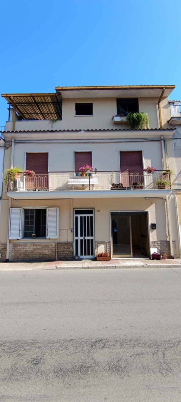 locale commerciale in affitto a Pontecorvo
