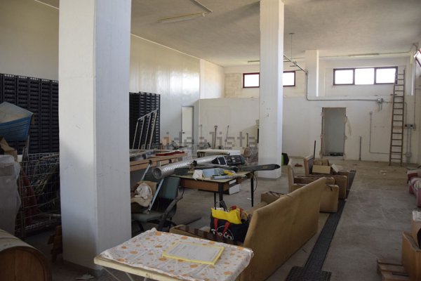 locale commerciale in affitto a San Giorgio a Liri