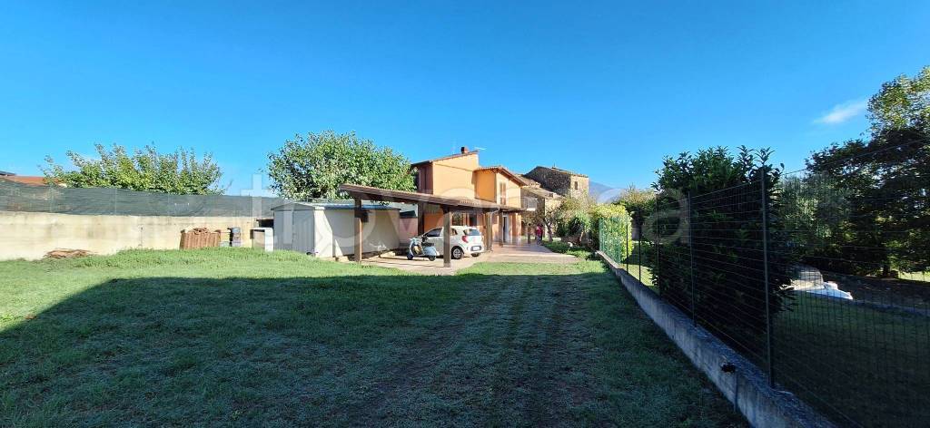 casa indipendente in affitto a San Giorgio a Liri