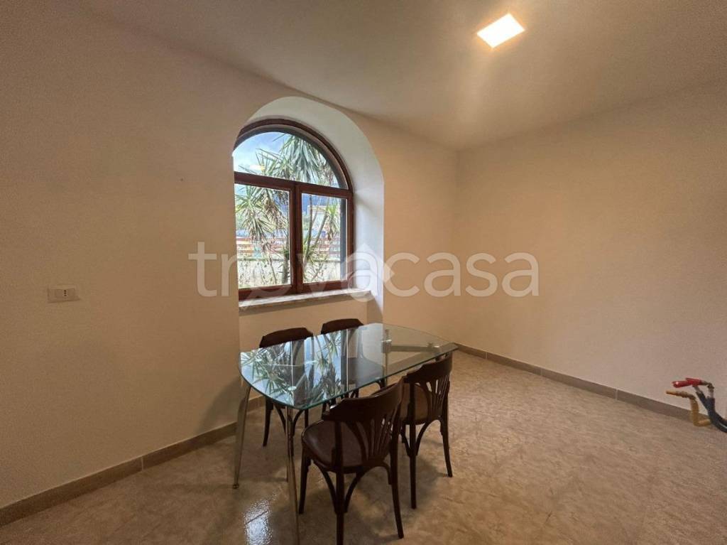 appartamento in affitto a Sant'Elia Fiumerapido