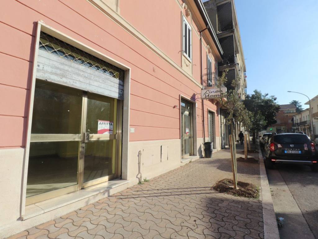 negozio in affitto a Sora