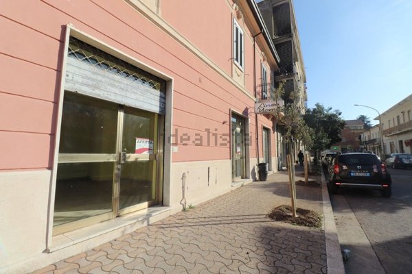 locale commerciale in affitto a Sora