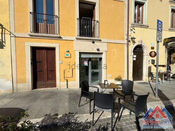 locale commerciale in affitto a Sora