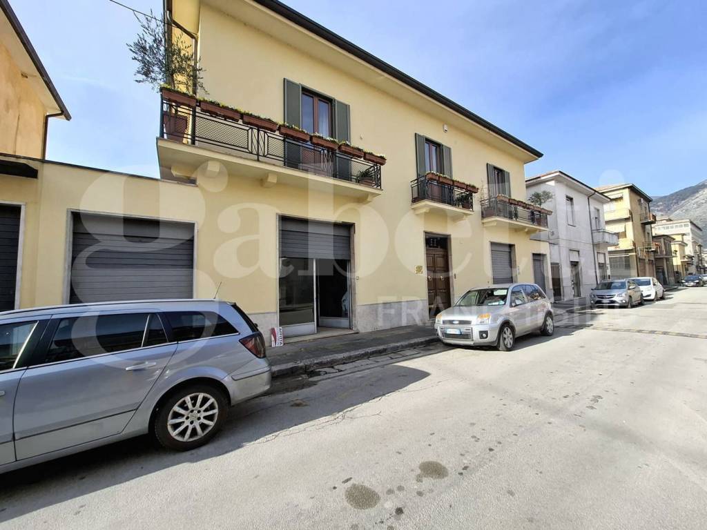 negozio in affitto a Sora