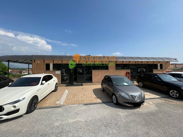 locale commerciale in affitto a Sora