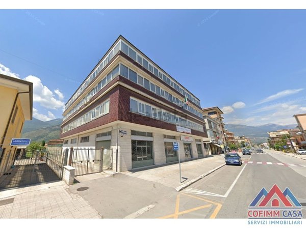 locale commerciale in affitto a Sora