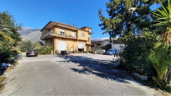 locale di sgombero in affitto a Sora