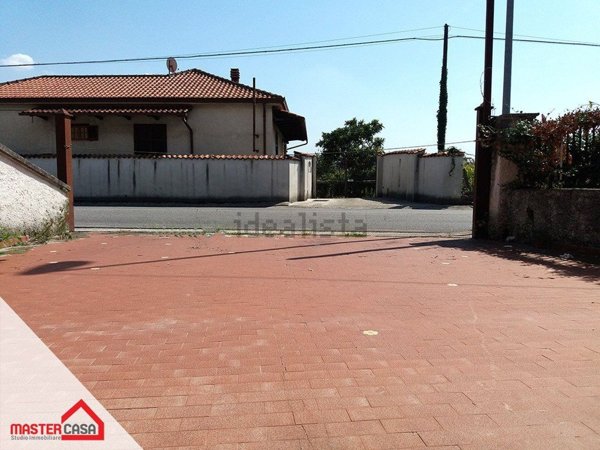 locale commerciale in affitto a Sora