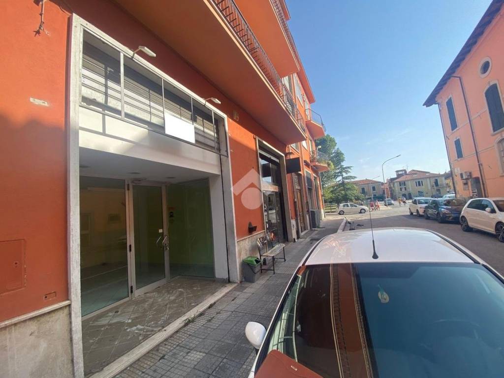 negozio in affitto a Sora