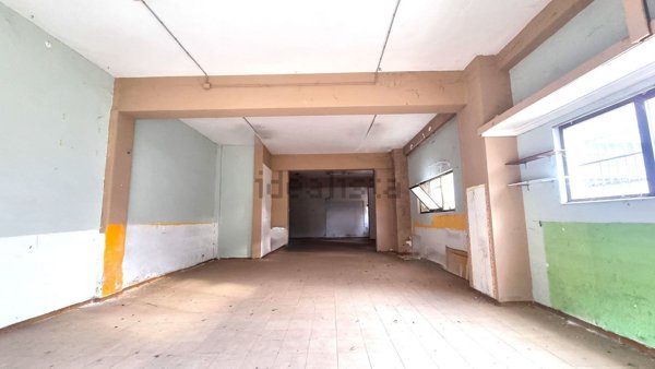 locale commerciale in affitto a Sora