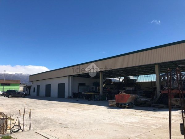 locale commerciale in affitto a Sora