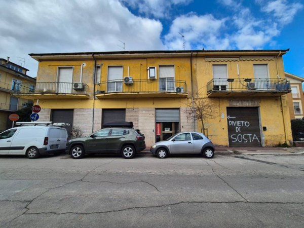 negozio in affitto a Sora