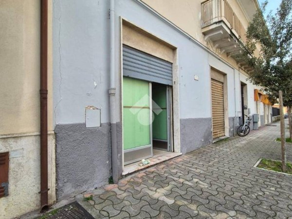 negozio in affitto a Sora