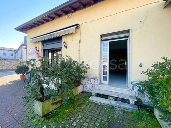 negozio in affitto a Sora