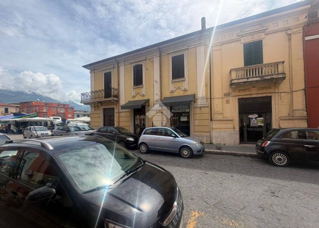 negozio in affitto a Sora