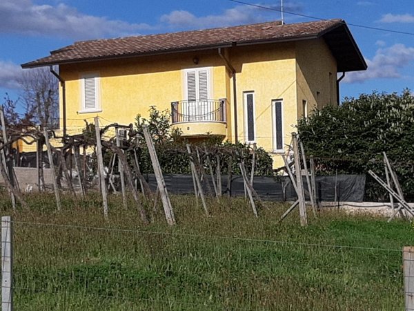 appartamento in vendita a Strangolagalli