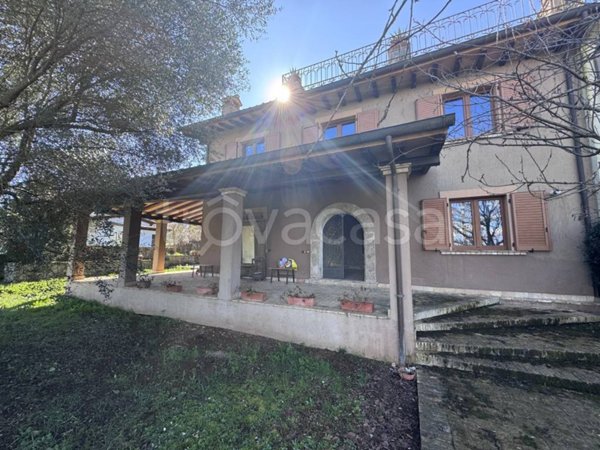 casa indipendente in affitto a Supino