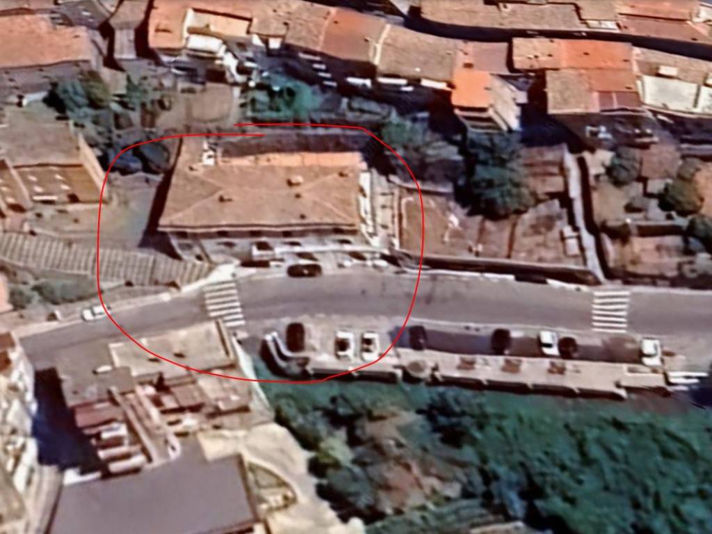 intera palazzina in affitto a Vallecorsa