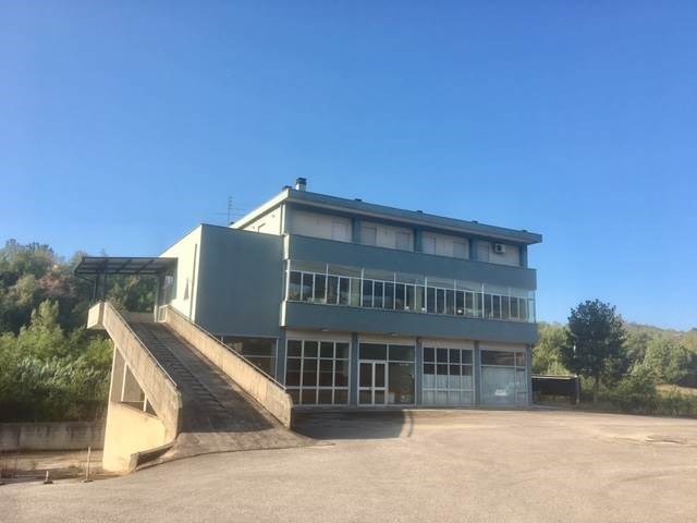 locale commerciale in affitto a Veroli