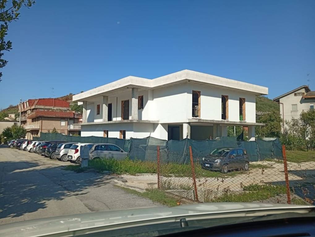 negozio in affitto a Veroli in zona Giglio