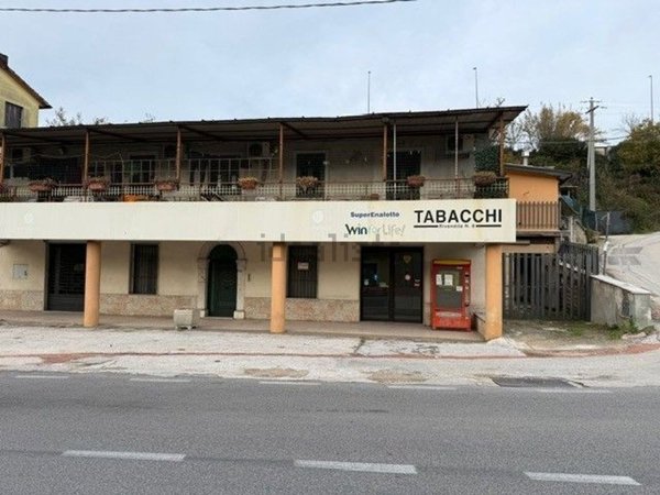 locale commerciale in affitto a Veroli