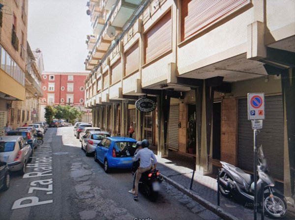 locale commerciale in affitto ad Aversa in zona Centro Città