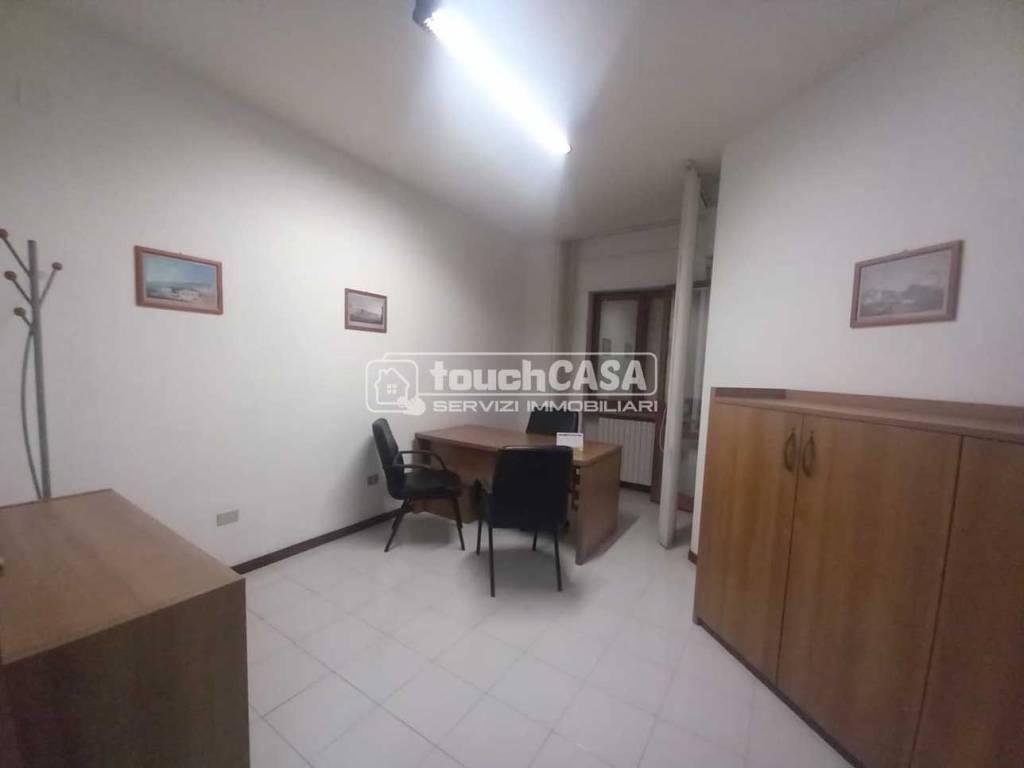 ufficio in affitto ad Aversa
