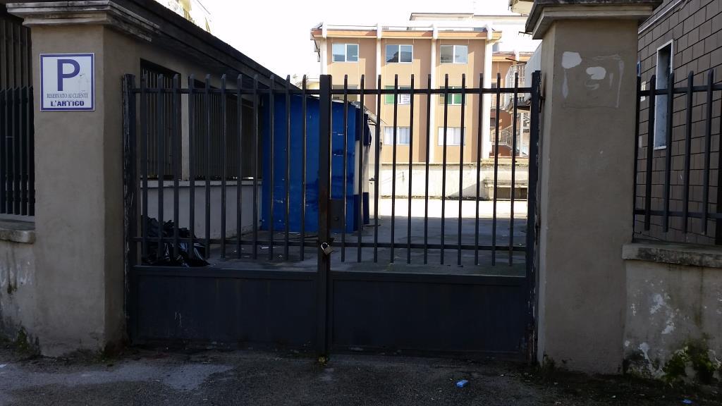 negozio in affitto ad Aversa