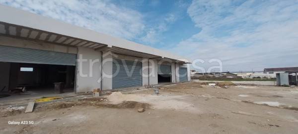 negozio in affitto ad Aversa