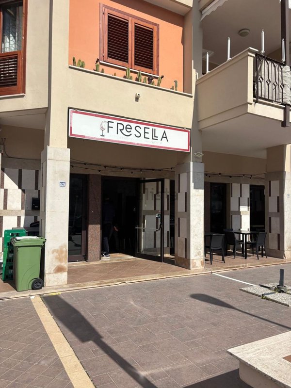 negozio in affitto ad Aversa
