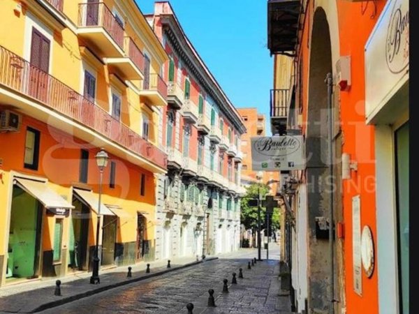 negozio in affitto ad Aversa in zona Centro Città