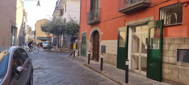negozio in affitto ad Aversa in zona Centro Città