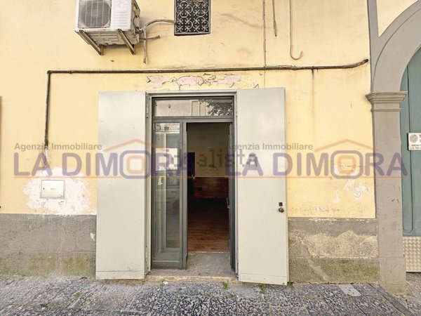 locale commerciale in affitto ad Aversa in zona Centro Città