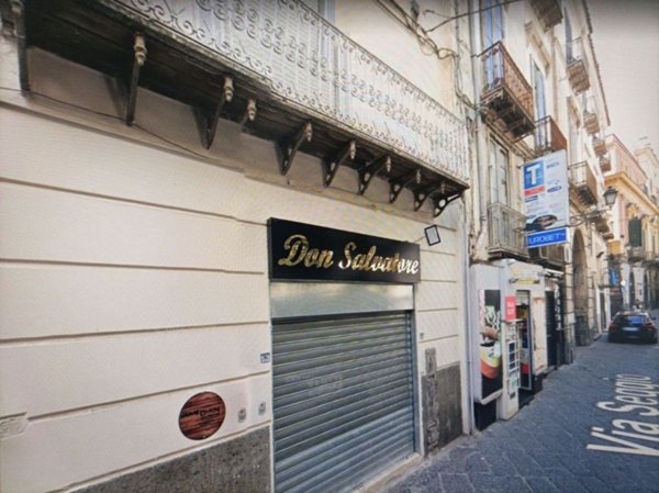 negozio in affitto ad Aversa